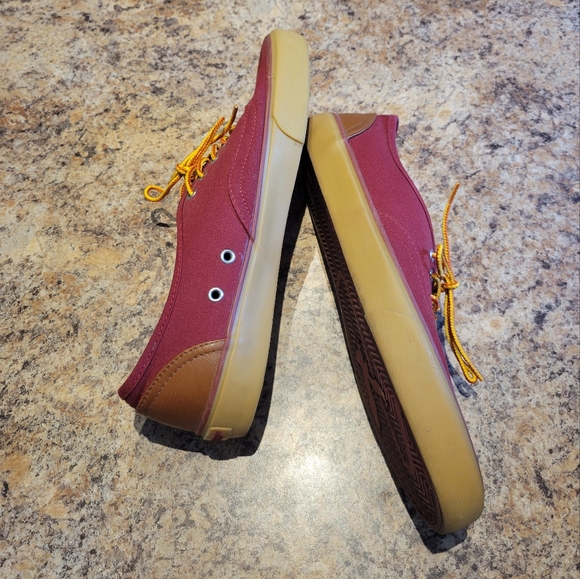 American Eagle Outfitters Men's Red Shoes - Picture 8 of 8